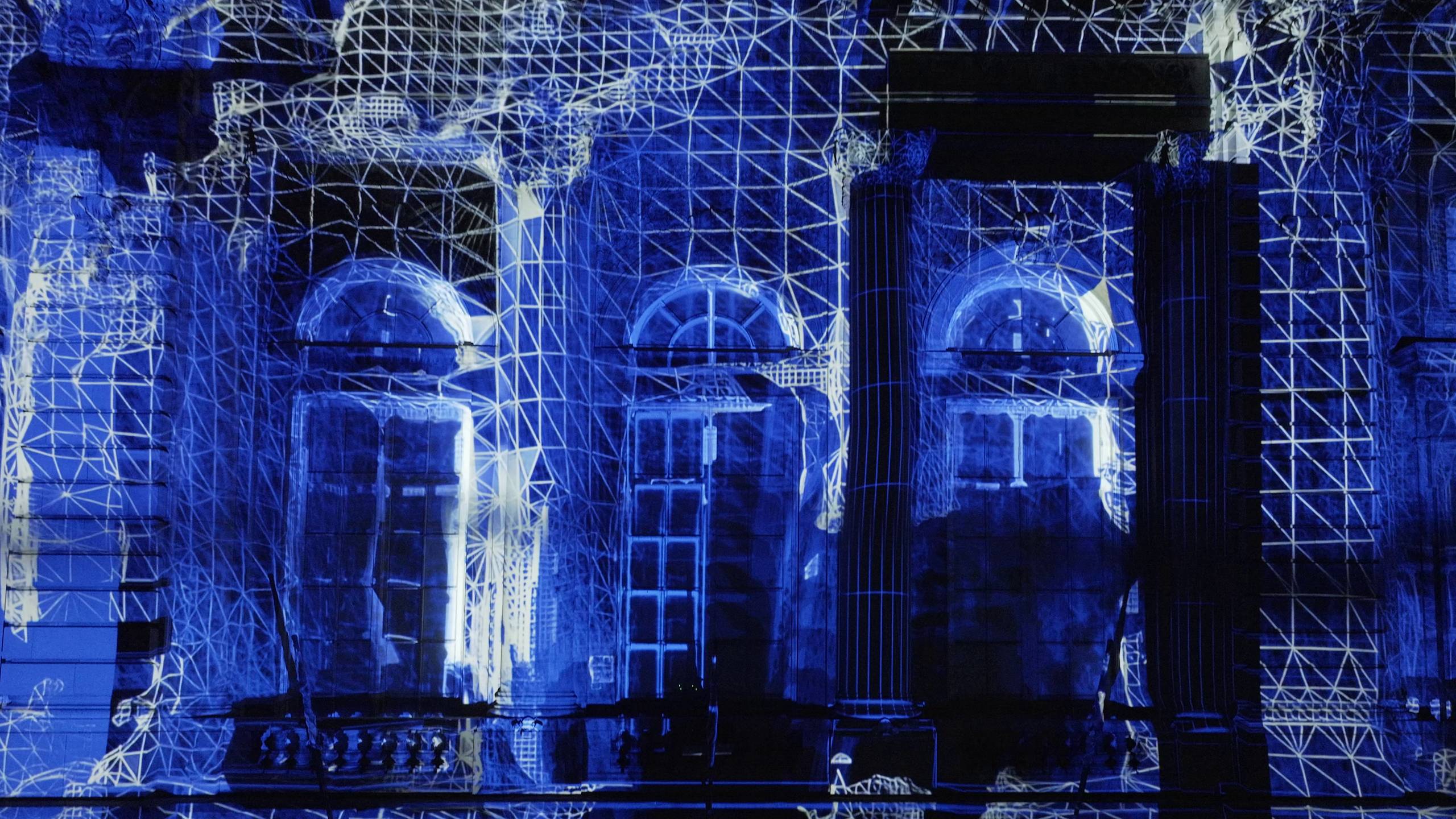 BLUE³ projection mapping at LUMA Projection Arts Festival in Binghamton, New York, USA – by ruestungsschmie.de