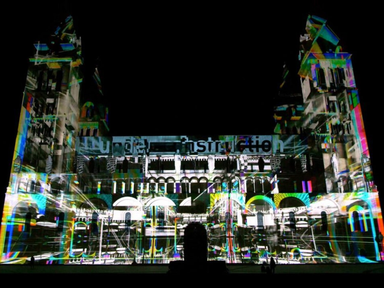 CHIRAL³ projection mapping on the Cathedral of Saints Peter and Paul at Zsolnay Light Art Festival in Pécs, Hungary, 2022 – by ruestungsschmie.de