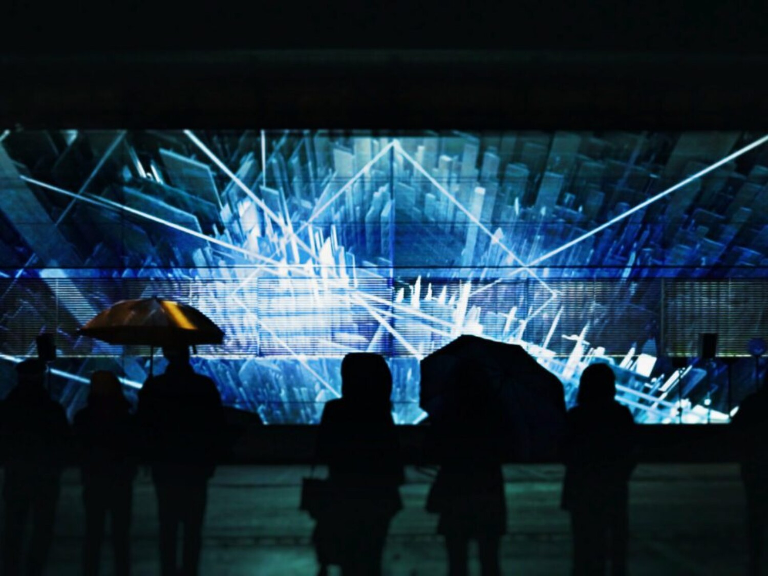 XYZ³ projection mapping on the Jahnhalle at Lichtkunst Weilheim in Weilheim, Germany, 2022 – by ruestungsschmie.de